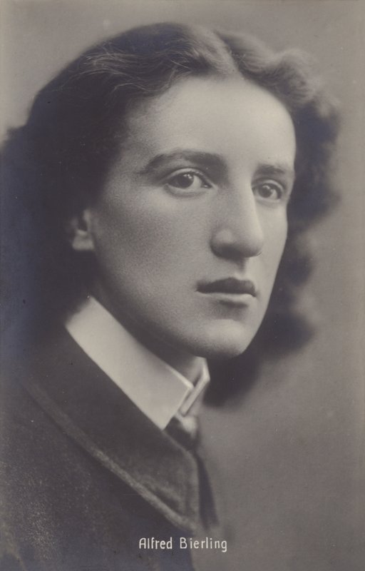 Alfred Bierling, musicien - English Photographer