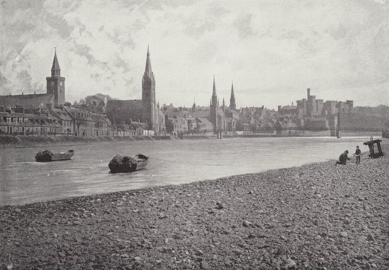 Inverness, depuis la rivière - English Photographer
