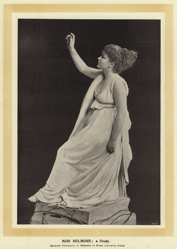 Miss Belmore: une Étude - English Photographer