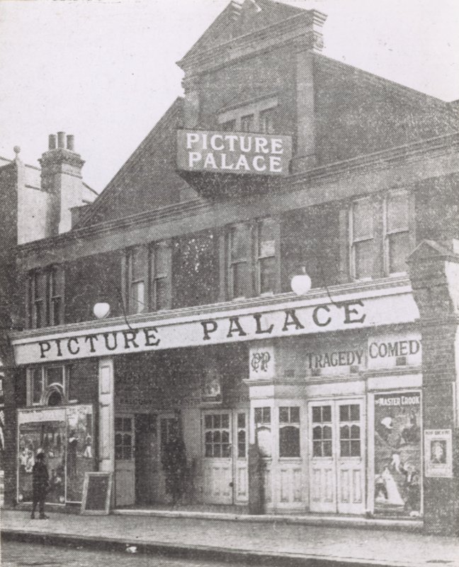 Picture Palace, Lee High Road, Londres - English Photographer