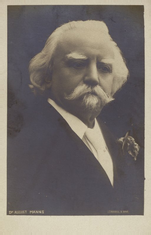 Portrait de Sir August Manns - English Photographer