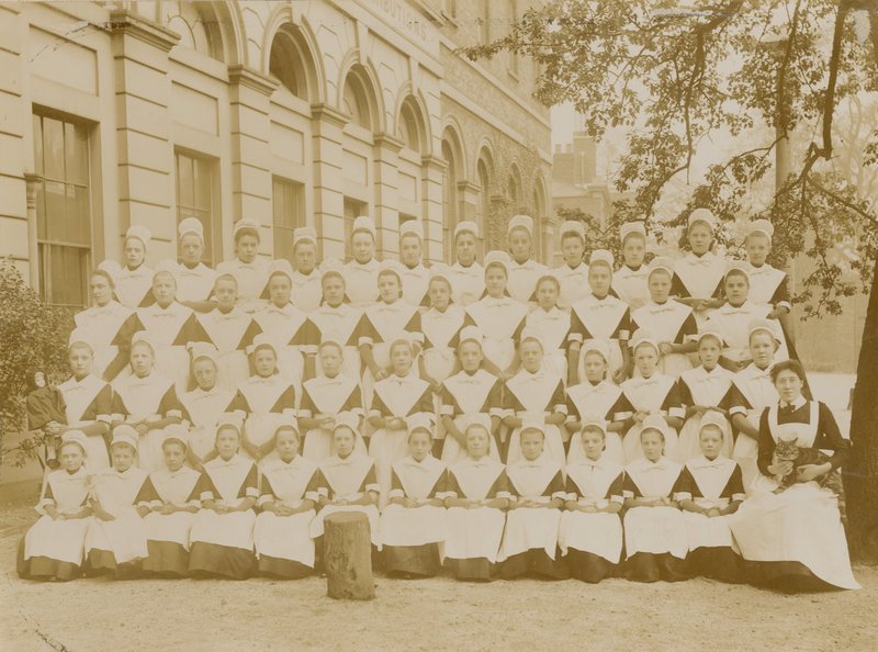 École de charité pour filles de St Marylebone - English Photographer