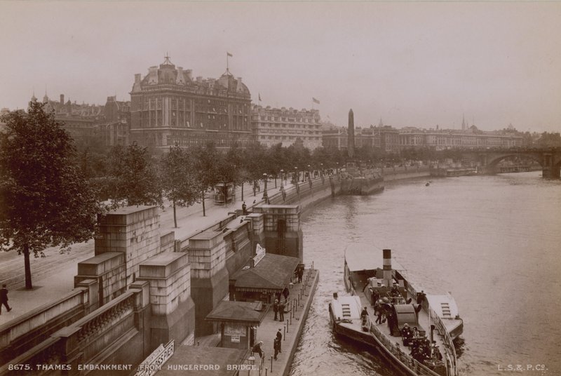 Embankment de la Tamise depuis le pont de Hungerford - English Photographer