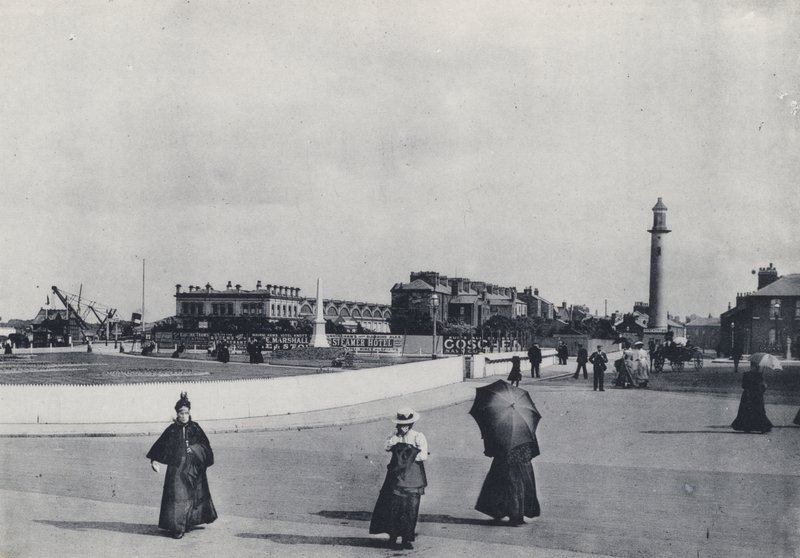 Le Phare - English Photographer