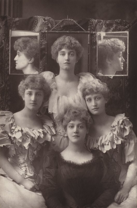 Les Demoiselles Dene - English Photographer