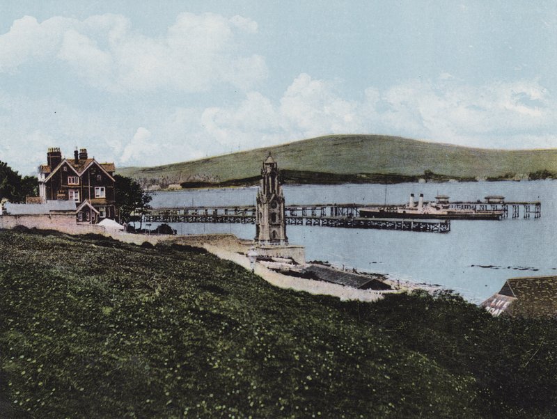 Le quai et la tour de l
