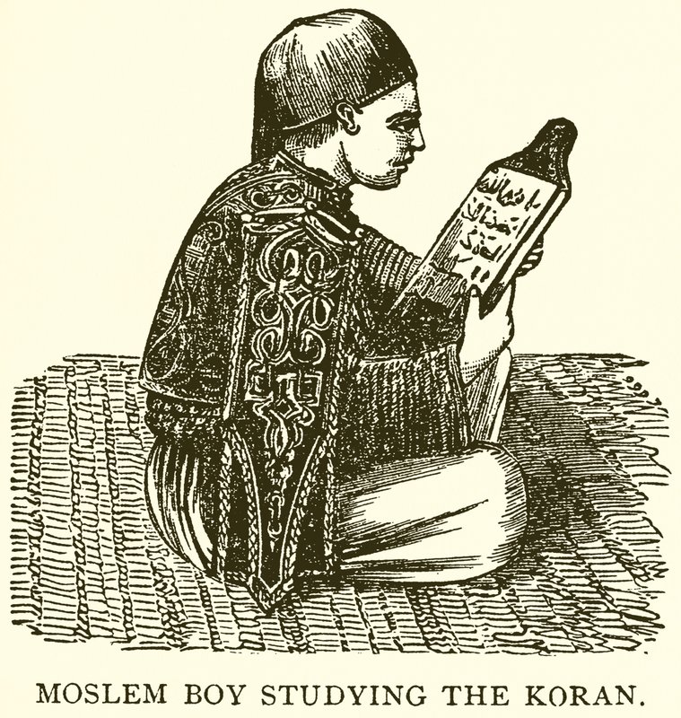 Garçon musulman étudiant le Coran - English School