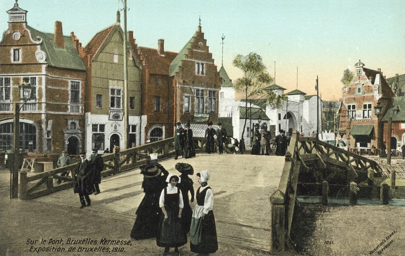 Sur le Pont, Kermesse de Bruxelles, Exposition de Bruxelles, 1910 - European Photographer