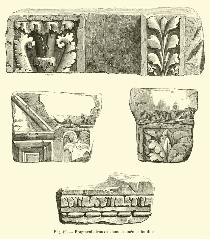 Fragments trouvés dans les mêmes fouilles - French School