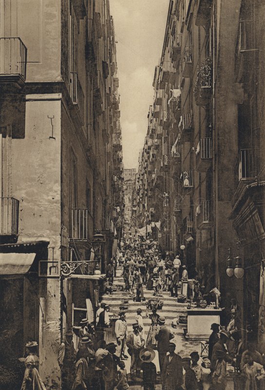 Naples : Gradoni di Chiaia (photo n/b) - Italian Photographer