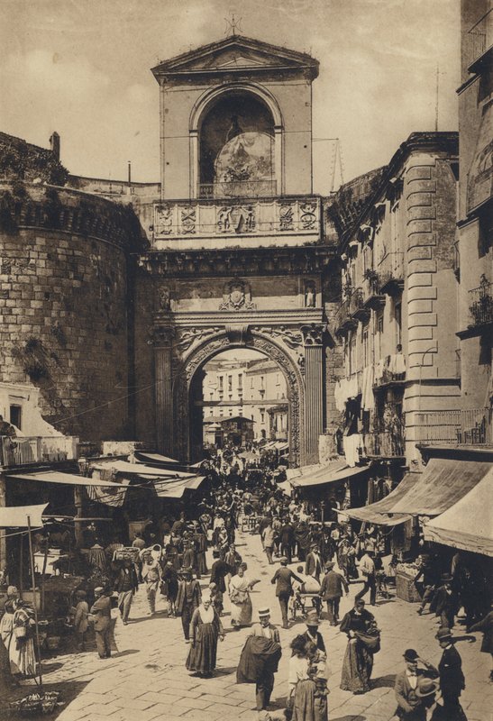 Naples : Porta Capuana - Italian Photographer