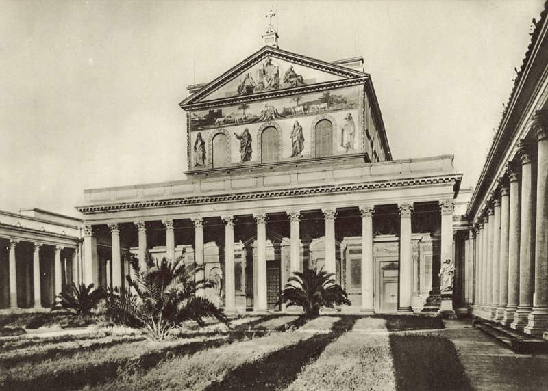 Basilique Saint-Paul, Façade - Italian Photographer