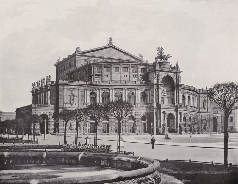 Das Konigliche Hoftheater - Photographer German