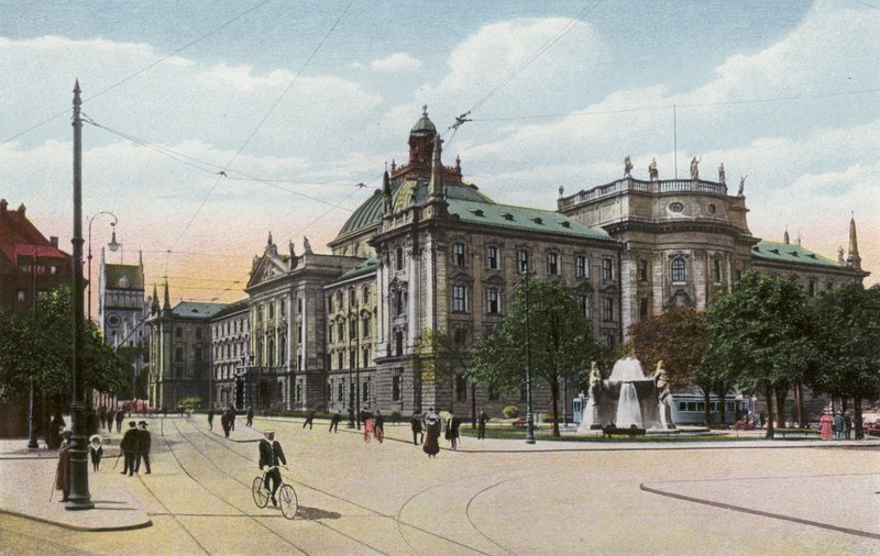 Munich : Justizpalast - Photographer German