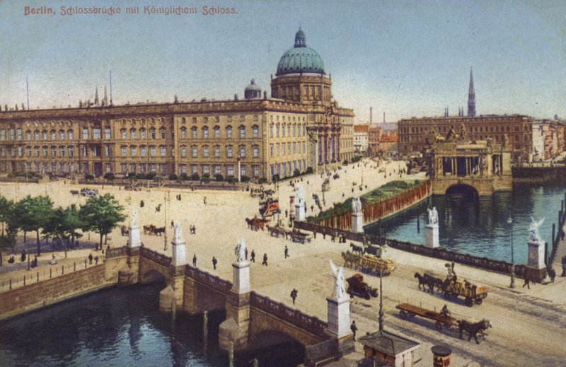 Schlossbruecke et Palais Royal, Berlin, Allemagne - Photographer German