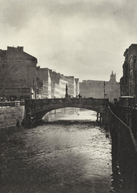 Berlin: Rossstrassen-Brucke - Sasha Stone